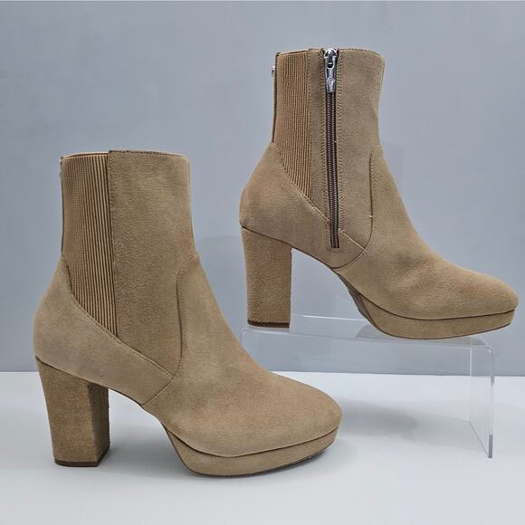 Donald Pliner Labell Ankle Boot Womens 9 Tan Suede Platform Heel Fall Fashion - Picture 3 of 15